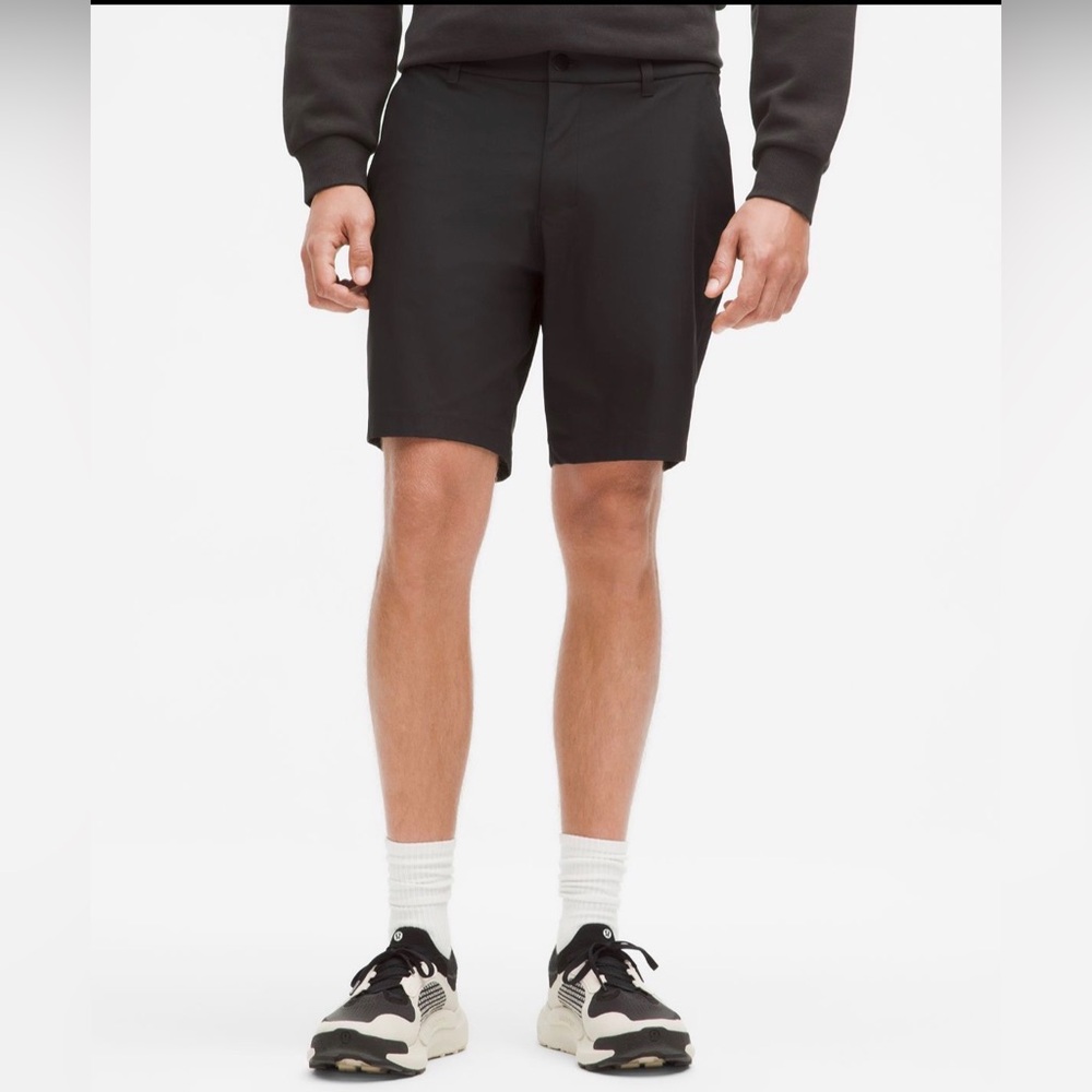 Lululemon Men’s “ABC” Short 9” Inseam (Waist 36) *WARPSTREME*